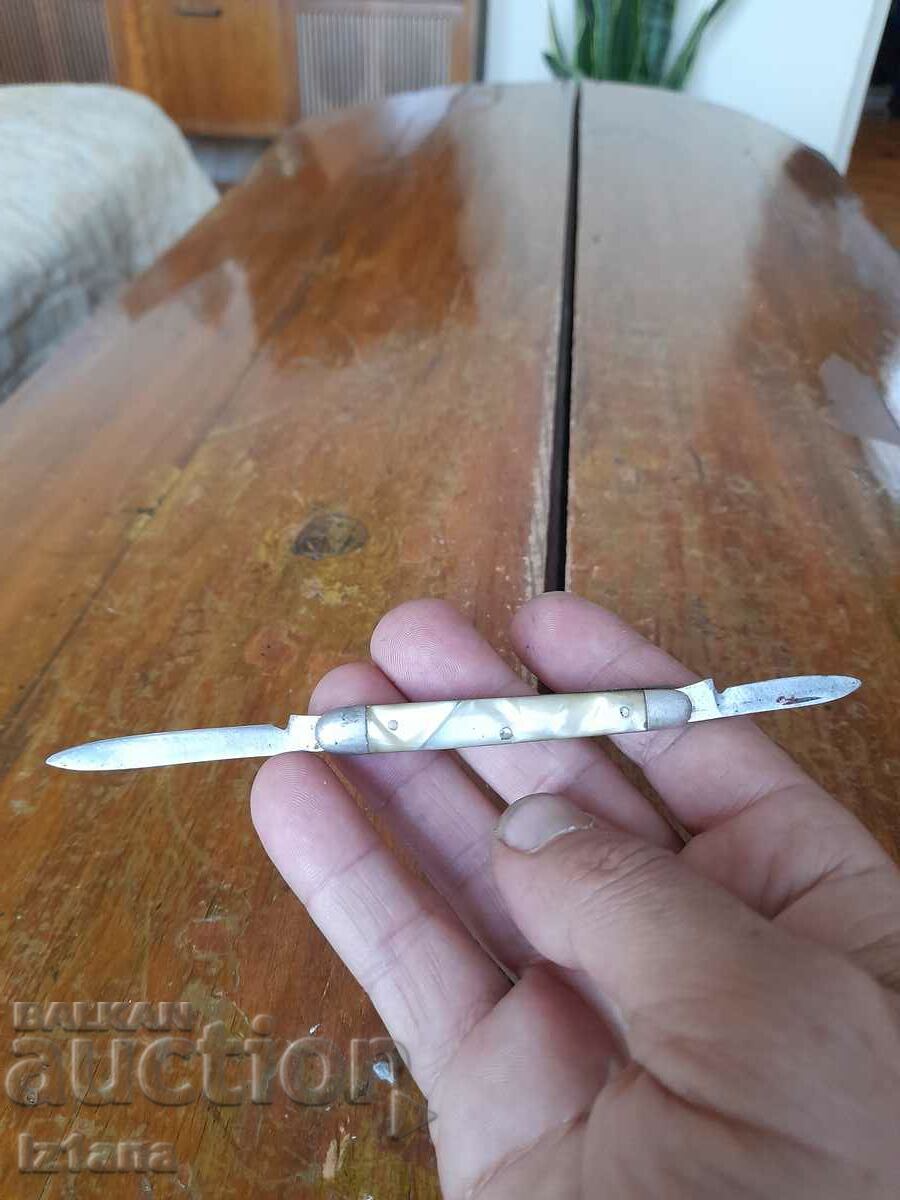 Delivery of Old pocket knife, blade, blade