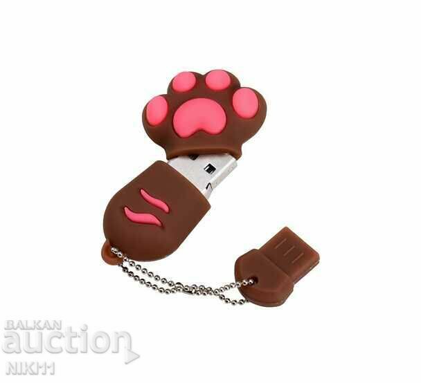 Bottle 32 GB Cat's paw, cat USB, flash memory /c with price 24.00 BGN | € 12.27