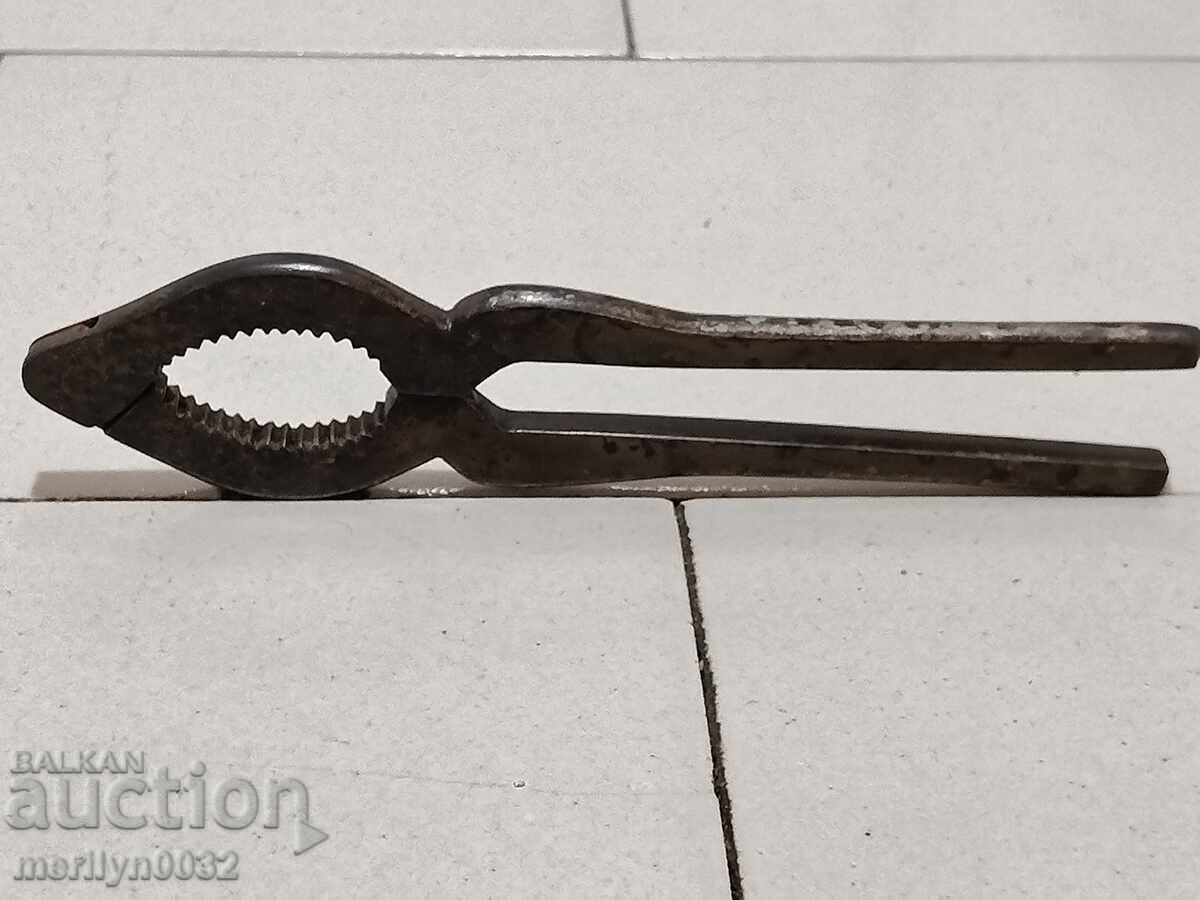 Auction An old nutcracker from Soca NRB Auction An old nutcracker from Soca NRB