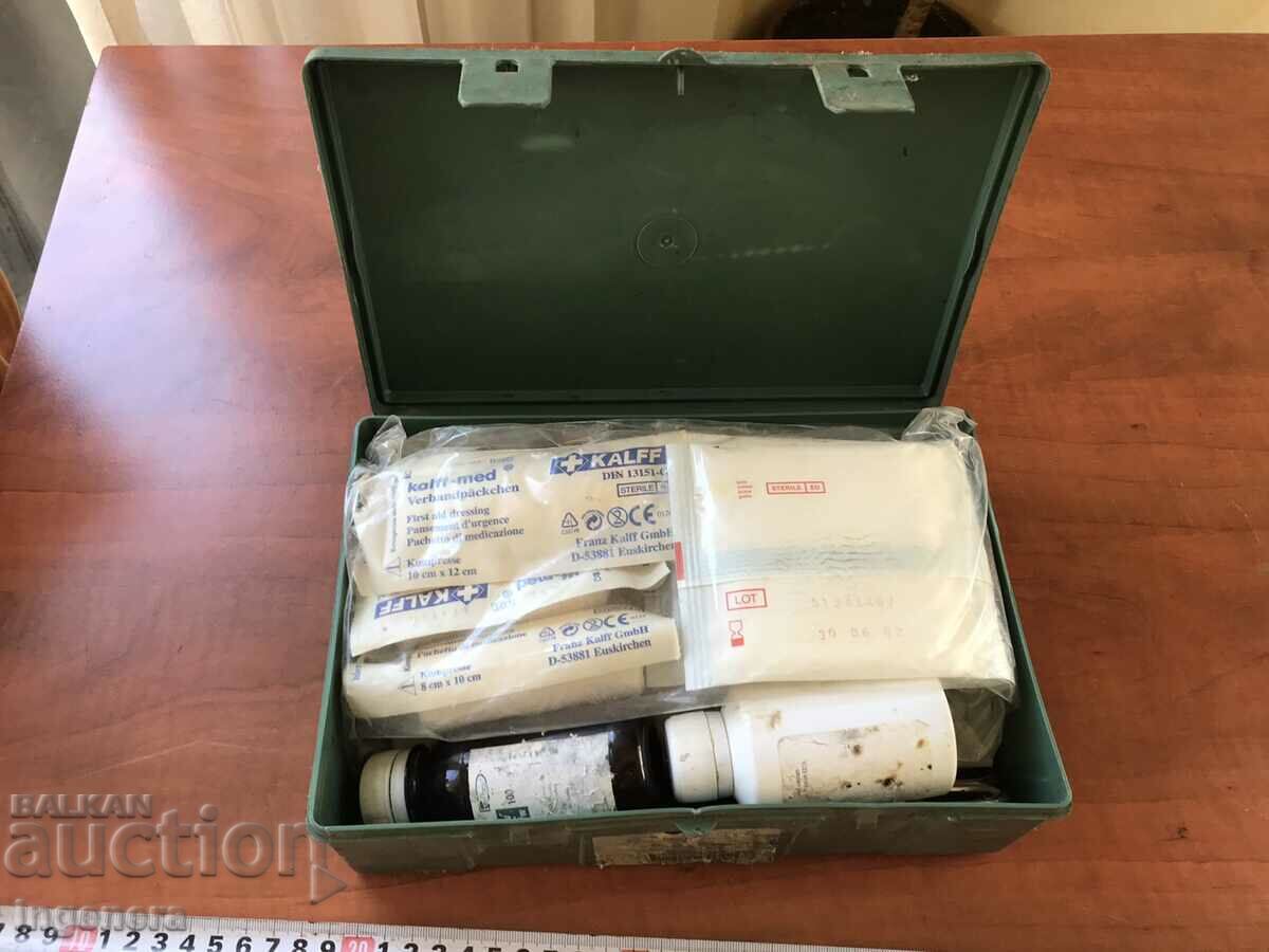 Delivery of MEDICINE BOX CAR MEDICINE CASE SUITCASE SET Delivery of MEDICINE BOX CAR MEDICINE CASE SUITCASE SET