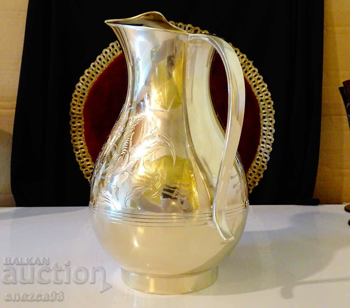 Delivery of Unique Bronze Wine Jug 2.5 L Delivery of Unique Bronze Wine Jug 2.5 L