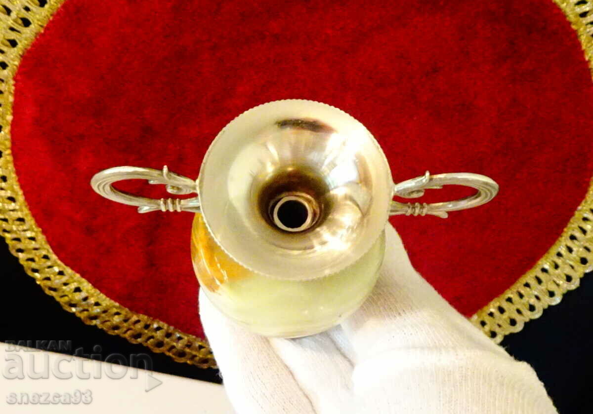 Silver plated onyx vase. - 7 Silver plated onyx vase. - 7