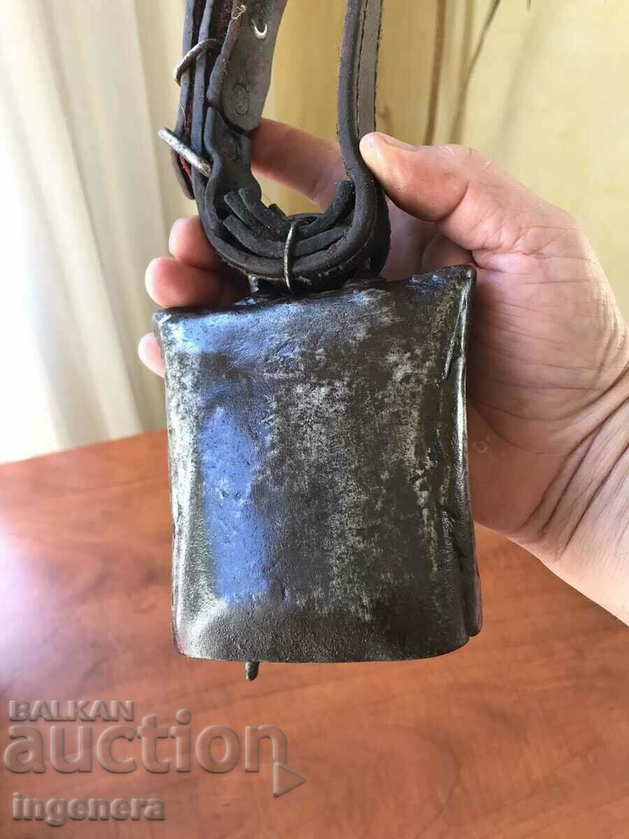 CHAN BELL HORSE BOY with price 35.00 BGN | € 17.90 CHAN BELL HORSE BOY with price 35.00 BGN | € 17.90