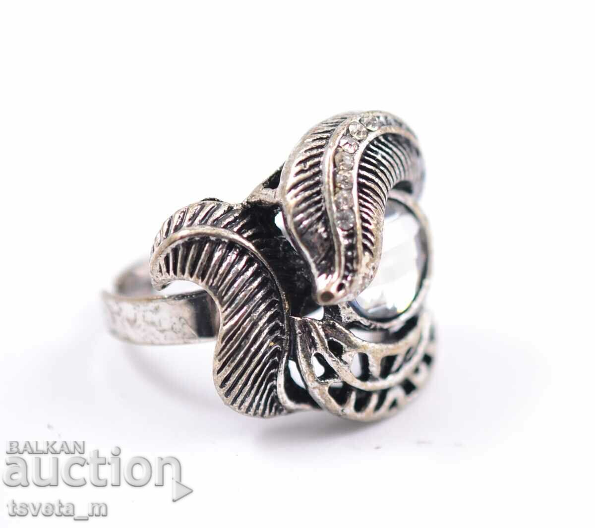 Women's resizing ring with price 4.00 BGN | € 2.05 Women's resizing ring with price 4.00 BGN | € 2.05