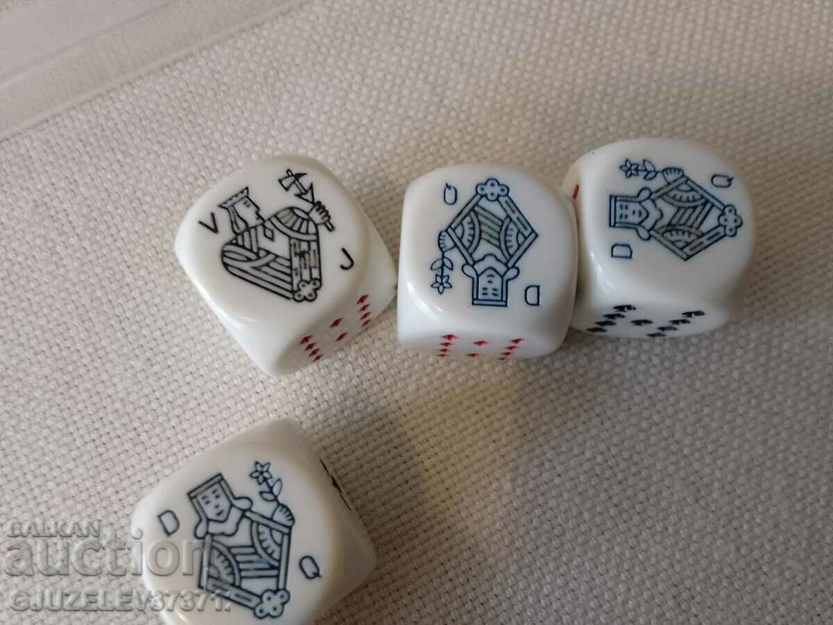 Аукцион 1950 г винтидж пълен комплект , зарове за покер Аукцион 1950 г винтидж пълен комплект , зарове за покер