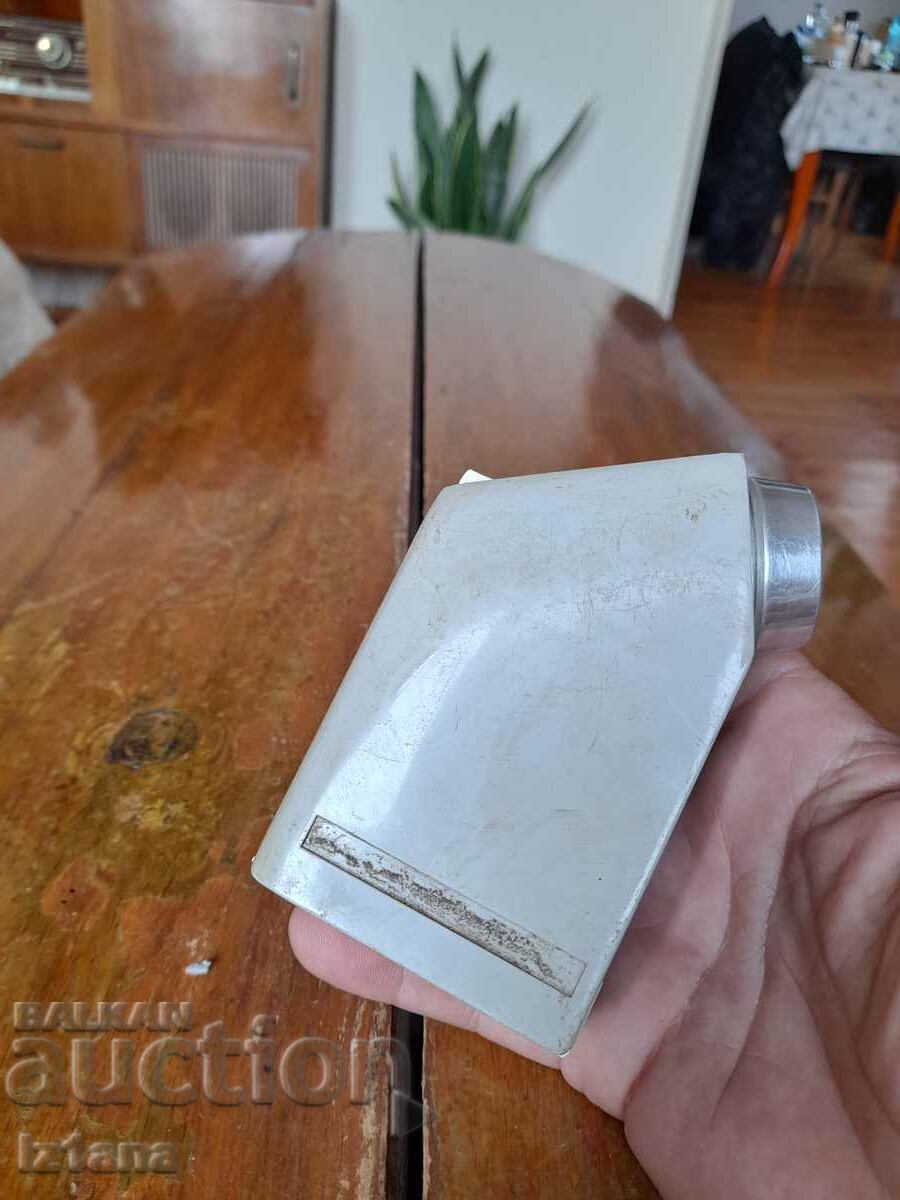 Delivery of Old electric shaver Delivery of Old electric shaver