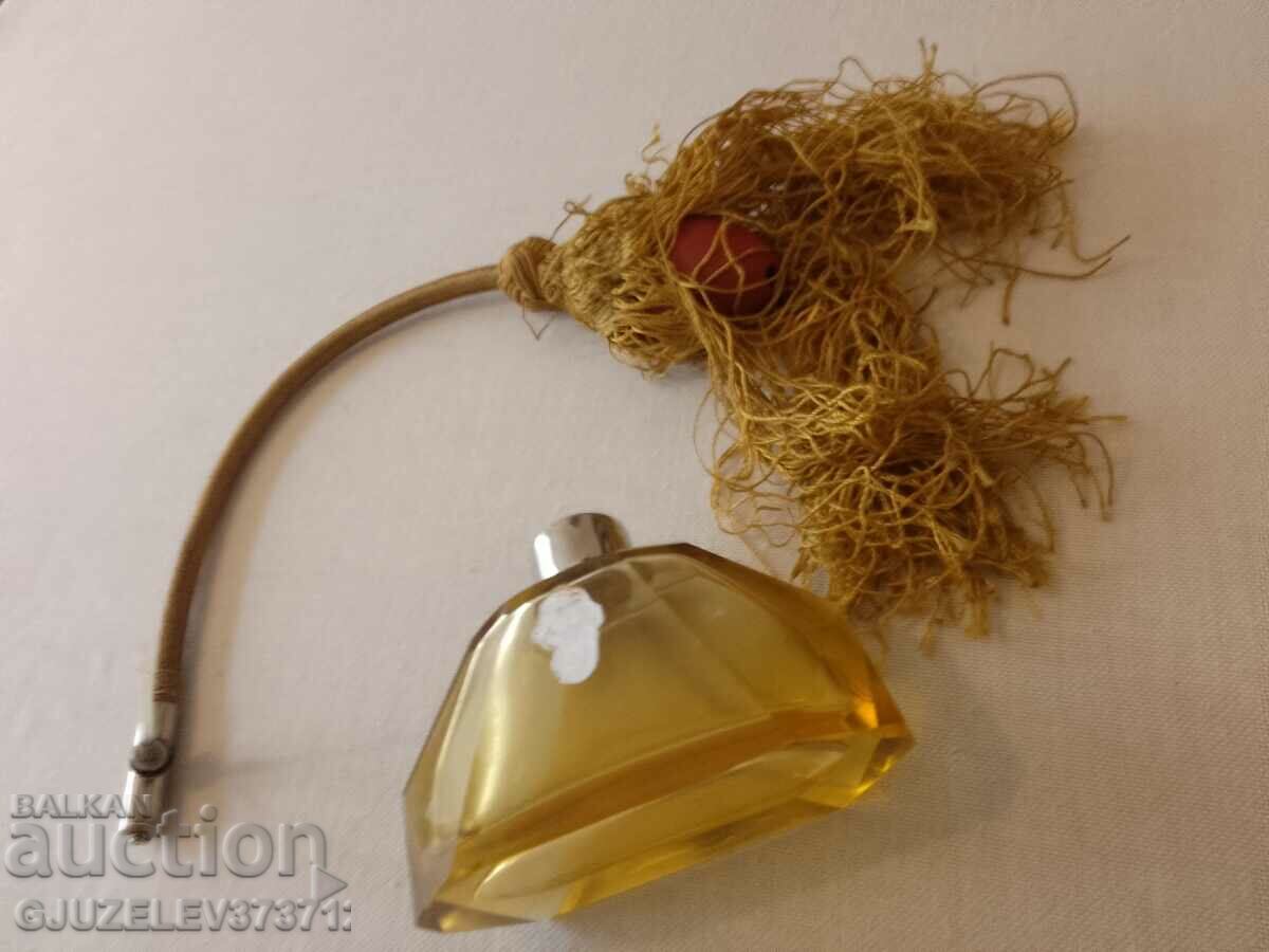 Auction Old Crystal Perfume Bottle Auction Old Crystal Perfume Bottle