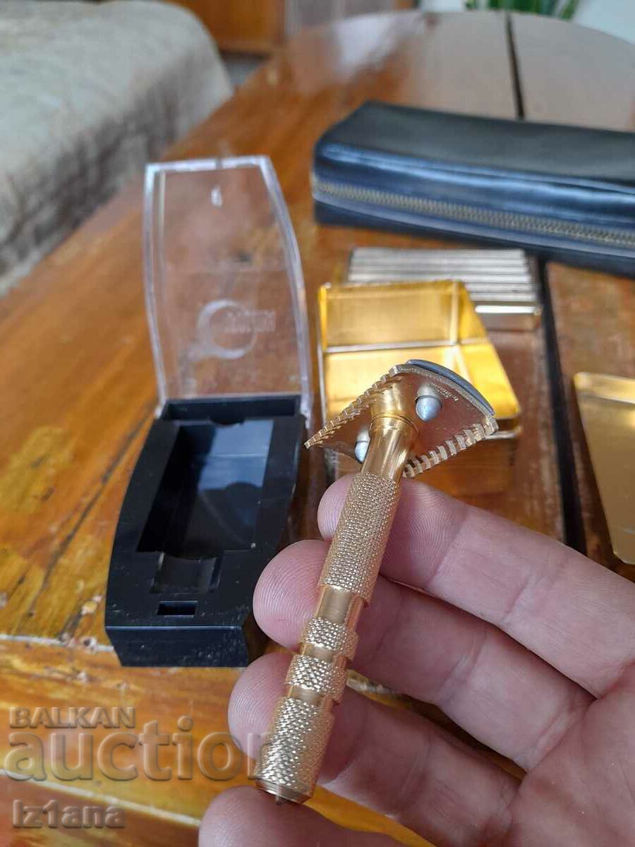 Old men's shaving kit - 7