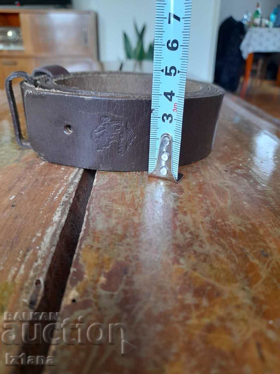 Παράδοση Παλιά δερμάτινη ζώνη κενή Παράδοση Παλιά δερμάτινη ζώνη κενή