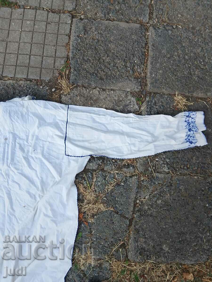 Embroidery nightgown looks new - 6 Embroidery nightgown looks new - 6