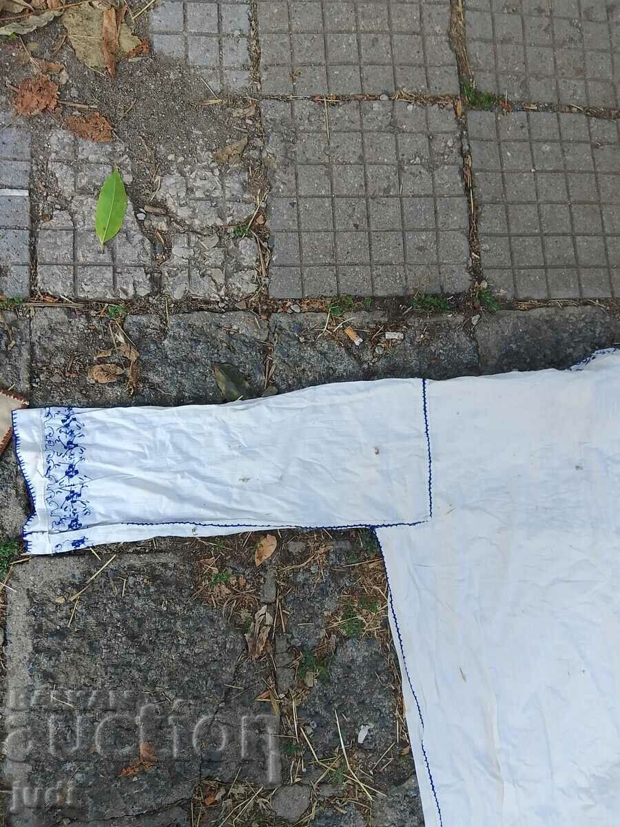 Embroidery nightgown looks new - 7 Embroidery nightgown looks new - 7