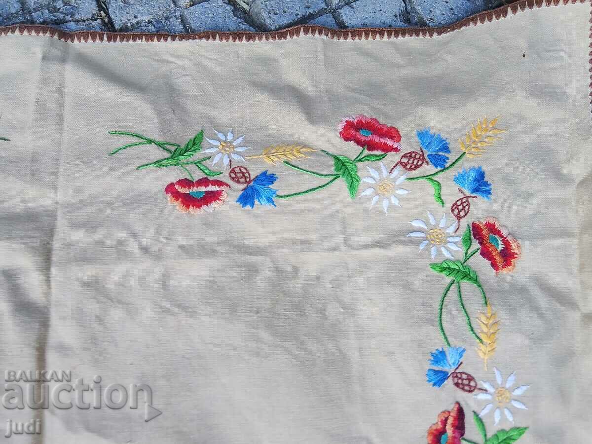 Embroidery tablecloth - 5 Embroidery tablecloth - 5