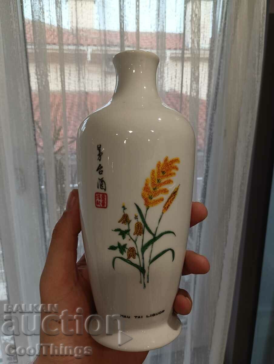 Old Chinese porcelain bottle