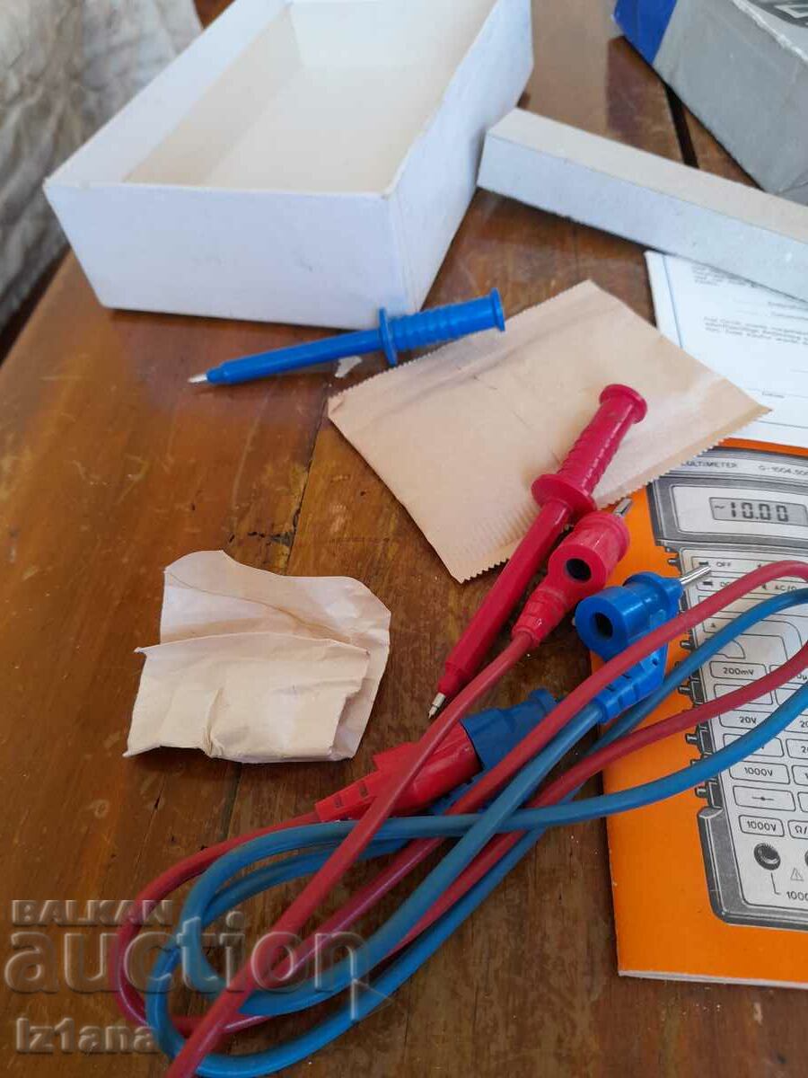 Δημοπρασία Παλιό πολύμετρο RFT Mikroelektronik G 1004.500