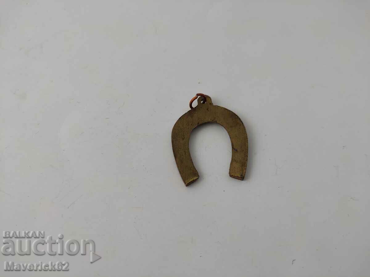 Auction Horseshoe pendant Auction Horseshoe pendant