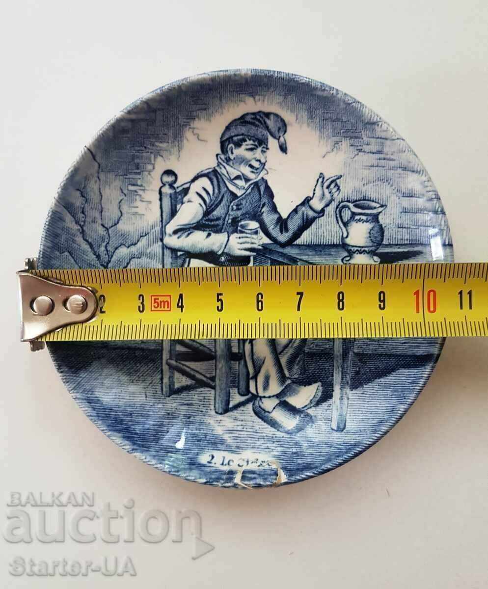 Souvenir plate "BOCH DELFTS". Porcelain. - 5 Souvenir plate "BOCH DELFTS". Porcelain. - 5