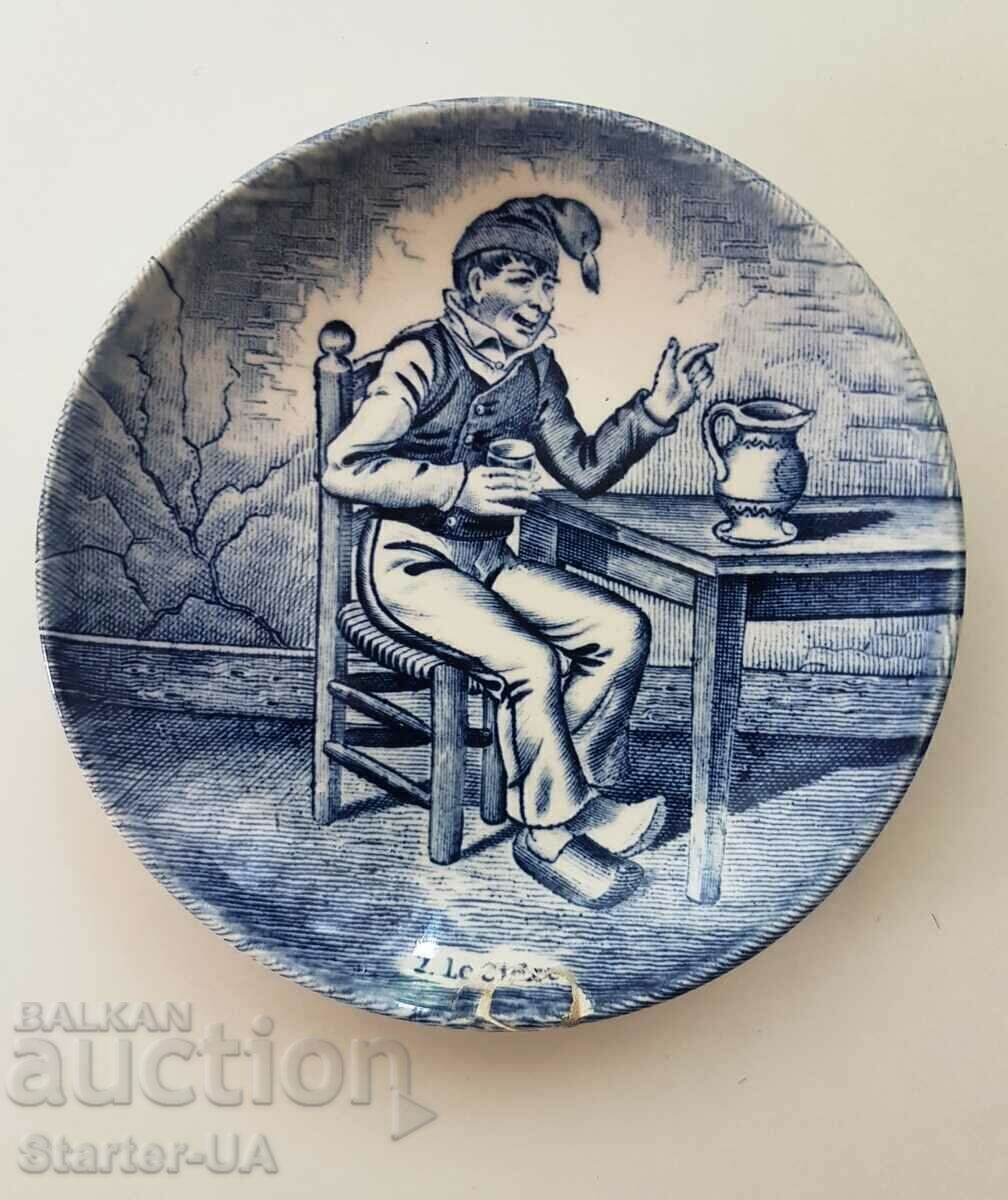 Souvenir plate "BOCH DELFTS". Porcelain. Souvenir plate "BOCH DELFTS". Porcelain.