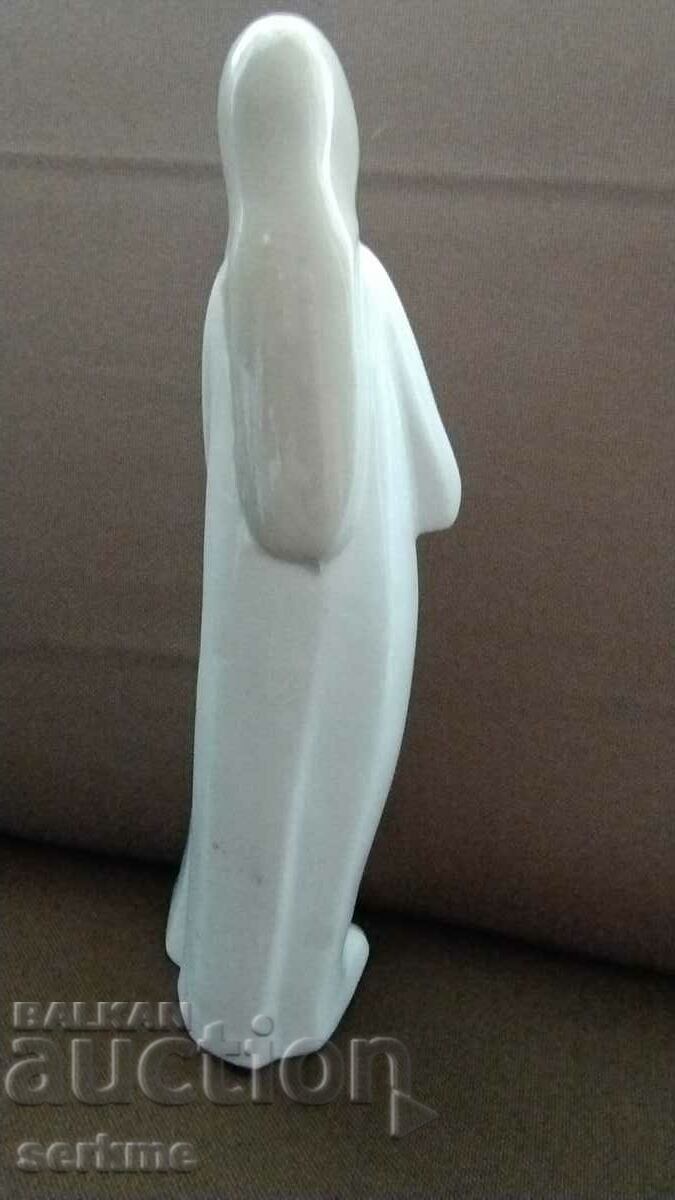 Auction  Porcelain figure