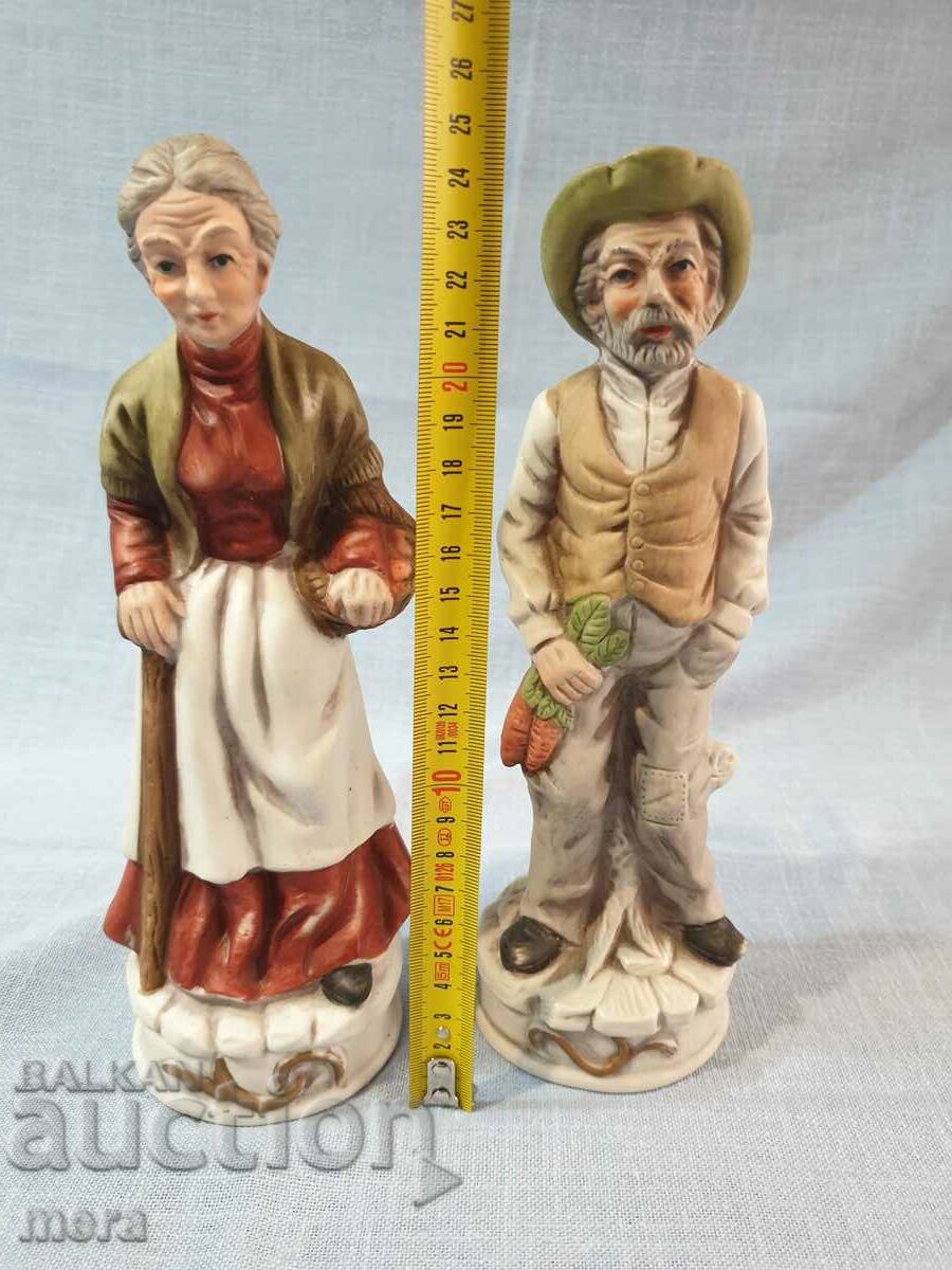 Porcelain figures with price 55.00 BGN | € 28.12 Porcelain figures with price 55.00 BGN | € 28.12