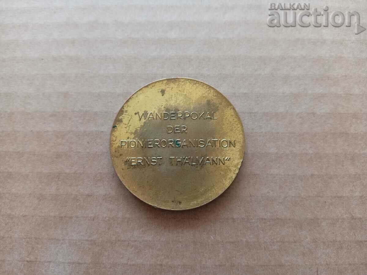 Παράδοση αθλητικό μετάλλιο απονομή πλακέτας Γερμανίας Παράδοση αθλητικό μετάλλιο απονομή πλακέτας Γερμανίας