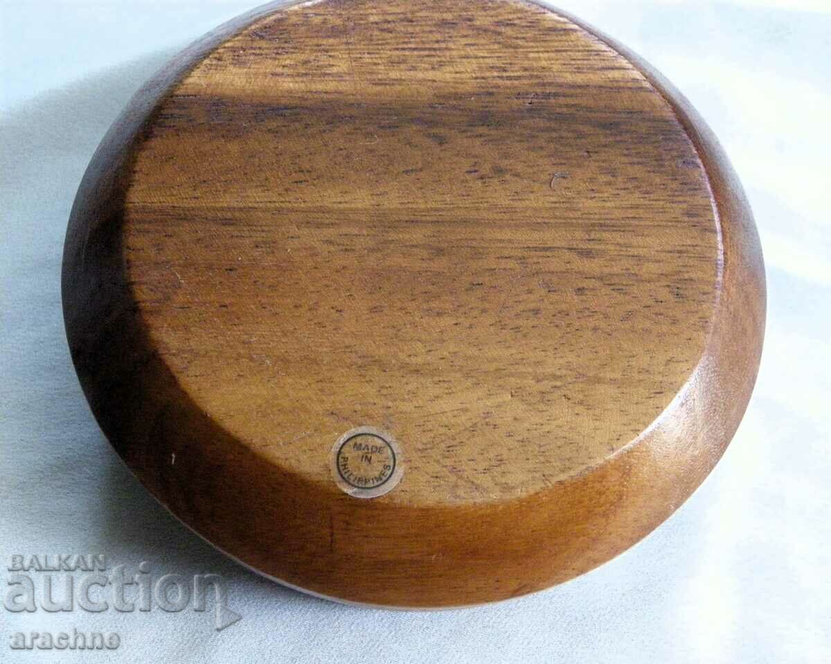 Mahogany bowl with price 40.00 BGN | € 20.45 Mahogany bowl with price 40.00 BGN | € 20.45