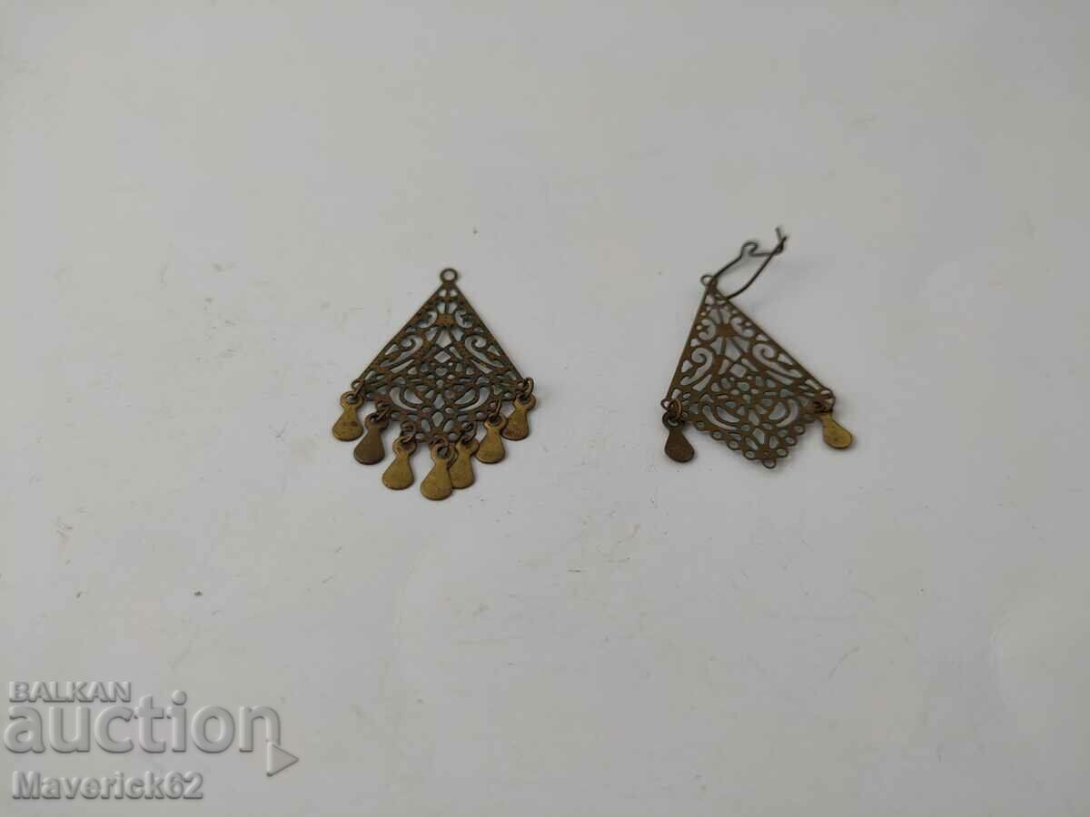 Old earrings with price 10.00 BGN | € 5.11