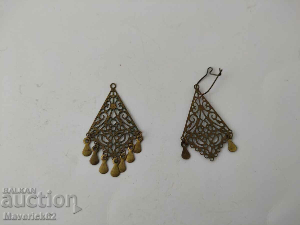 Auction  Old earrings