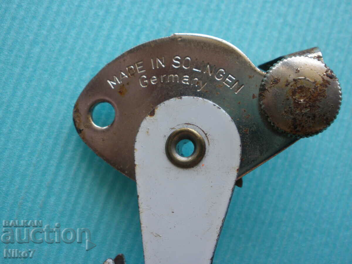 Auction Old, German can opener "SOLINGEN". Auction Old, German can opener "SOLINGEN".