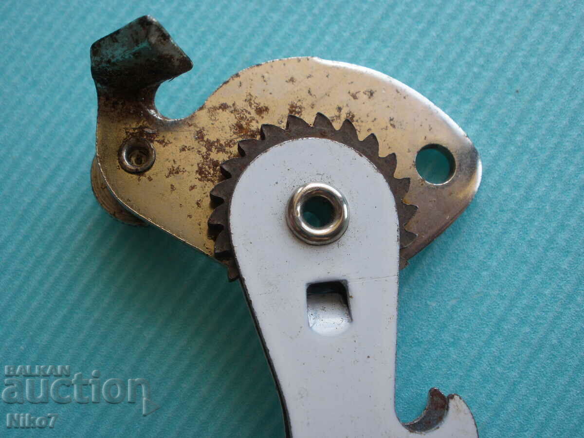 Delivery of Old, German can opener "SOLINGEN". Delivery of Old, German can opener "SOLINGEN".