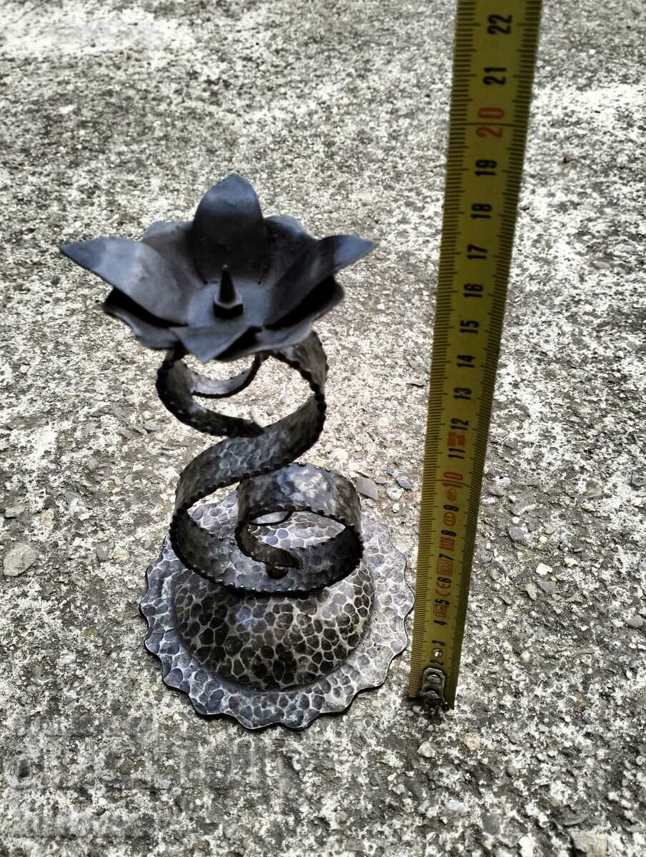 Iron candlestick with price 14.99 BGN | € 7.66