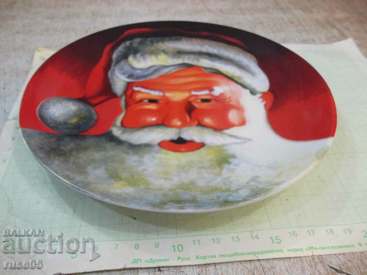 Porcelain plate with the image of Santa Claus / Santa Claus with price 10.00 BGN | € 5.11 Porcelain plate with the image of Santa Claus / Santa Claus with price 10.00 BGN | € 5.11