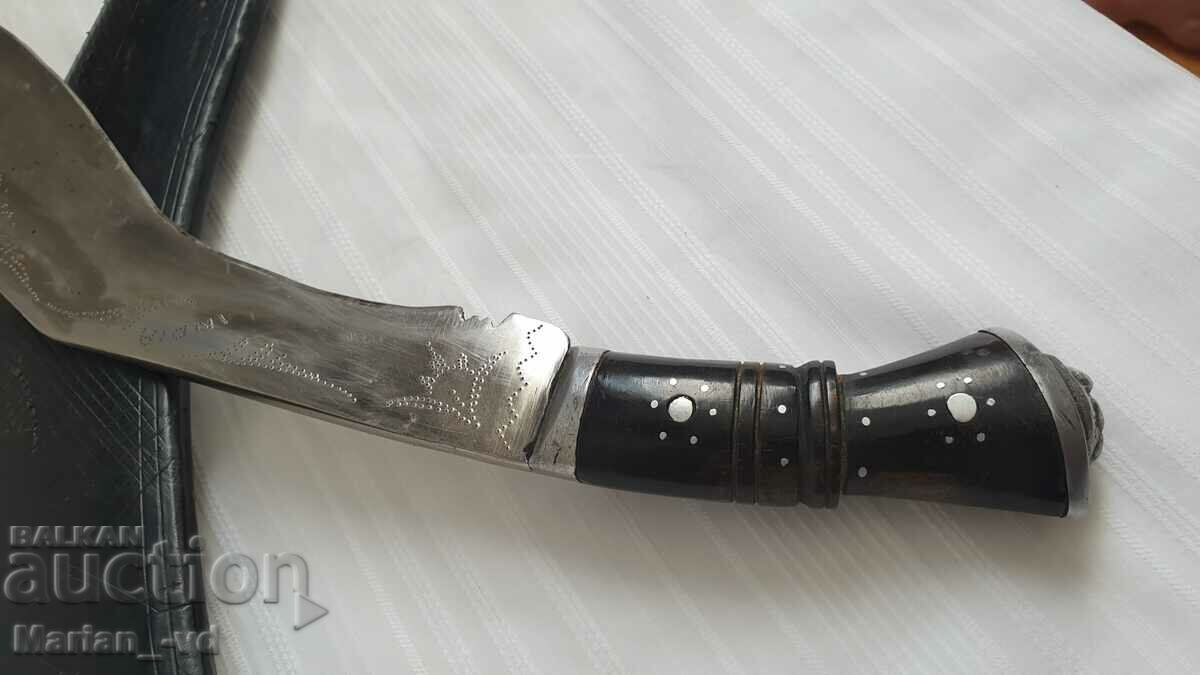 Auction  Knife, dagger, dagger, kukri