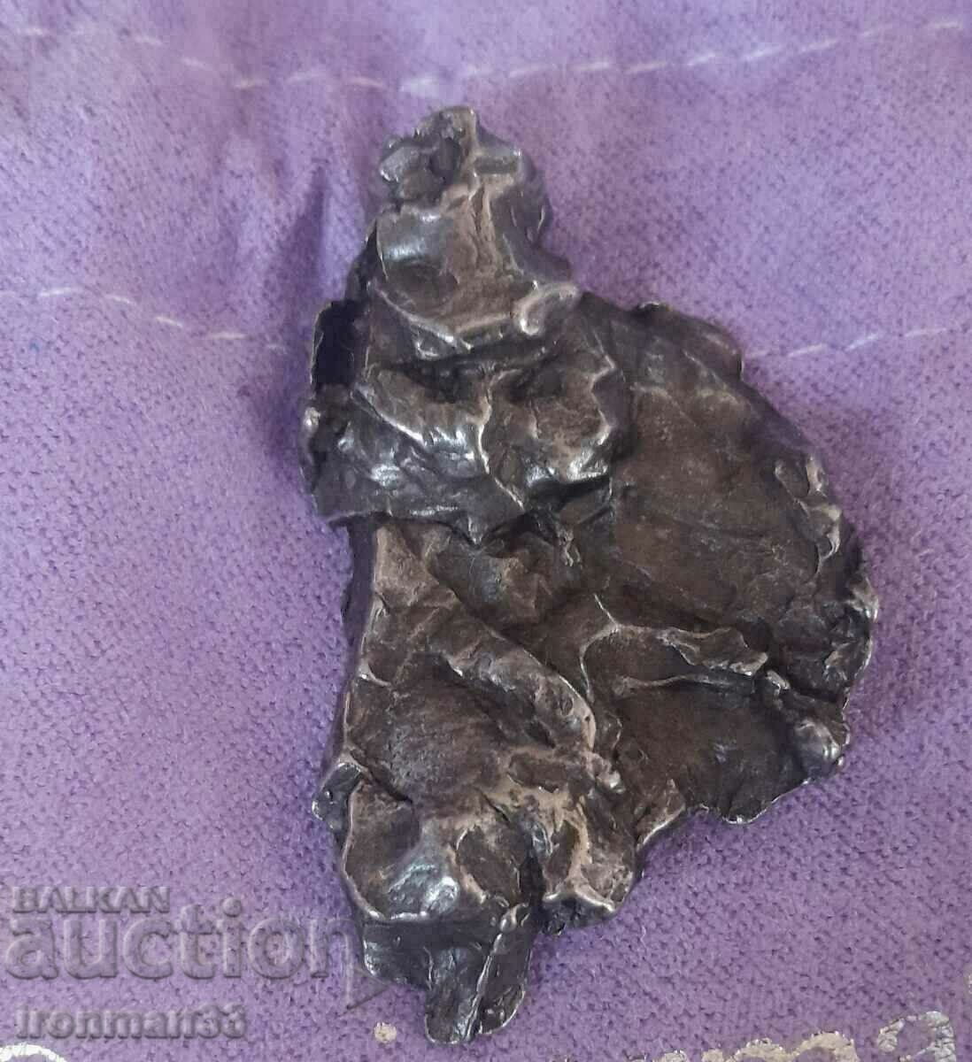 Campo Del Cielo meteorite weighing 16.6 g,