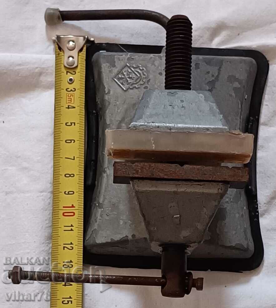 A LITTLE VICE with price 85.99 BGN | € 43.97 A LITTLE VICE with price 85.99 BGN | € 43.97