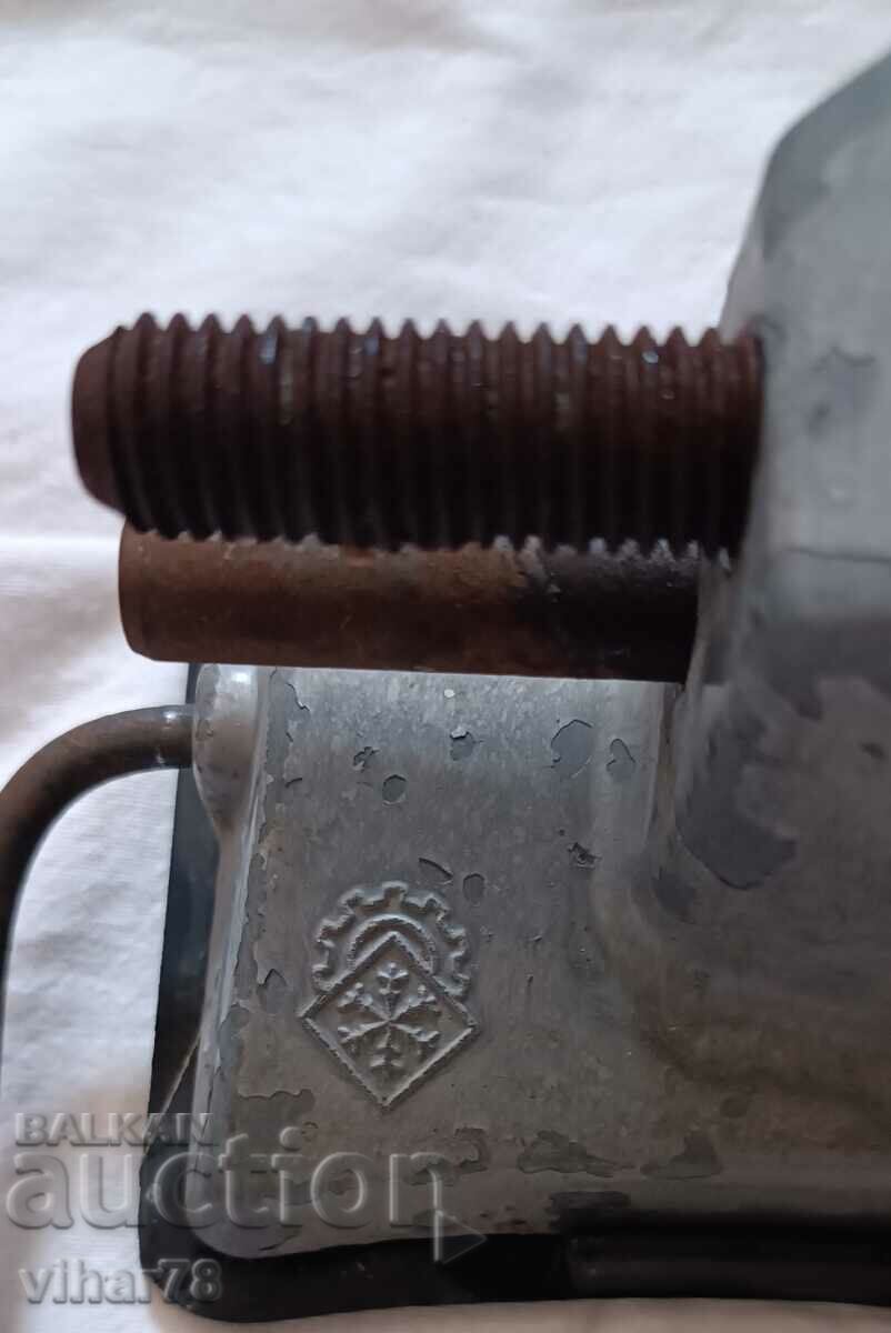 Delivery of A LITTLE VICE Delivery of A LITTLE VICE