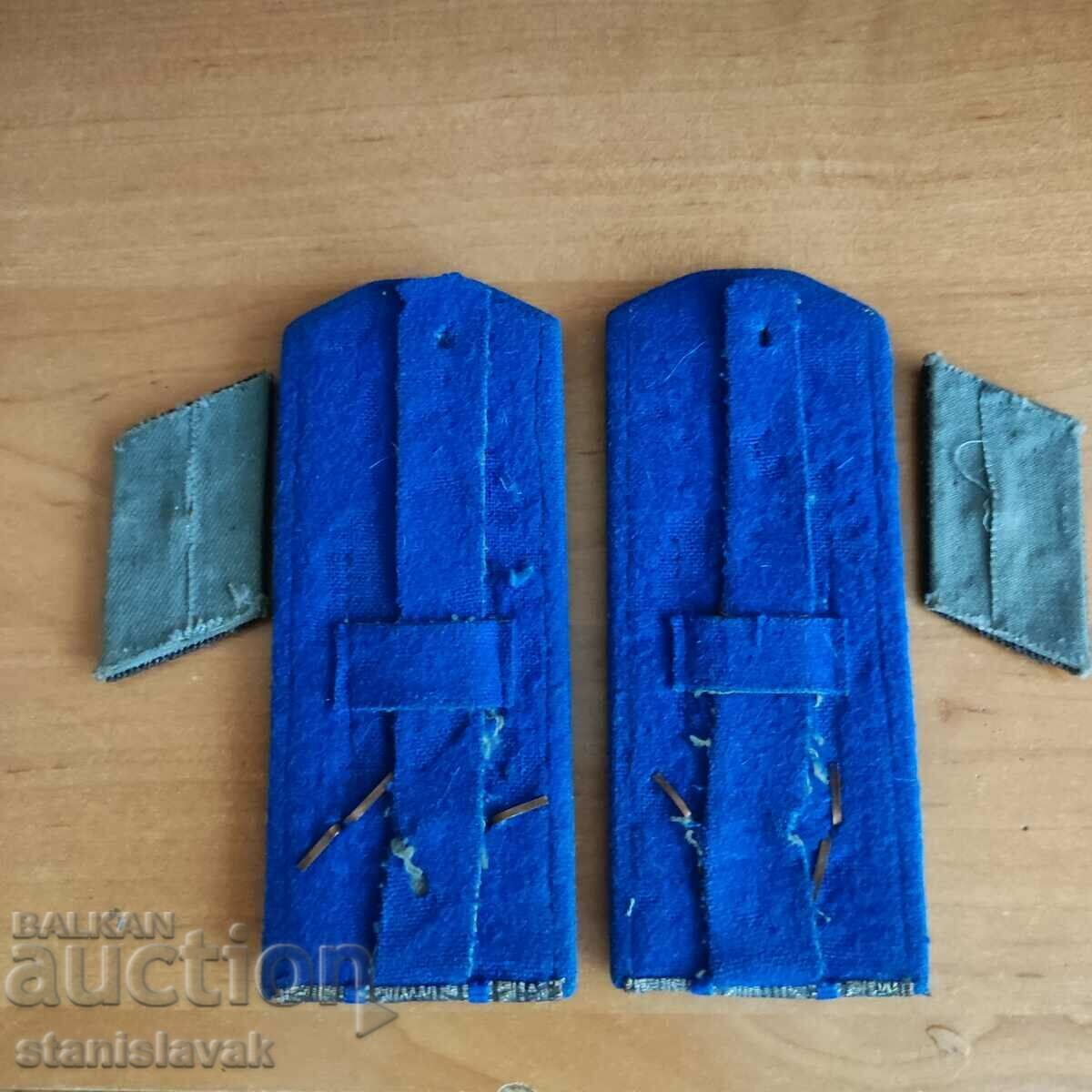 Parade epaulettes of a colonel of fire protection with price 90.00 BGN | € 46.02 Parade epaulettes of a colonel of fire protection with price 90.00 BGN | € 46.02