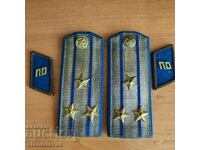 Parade epaulettes of a colonel of fire protection