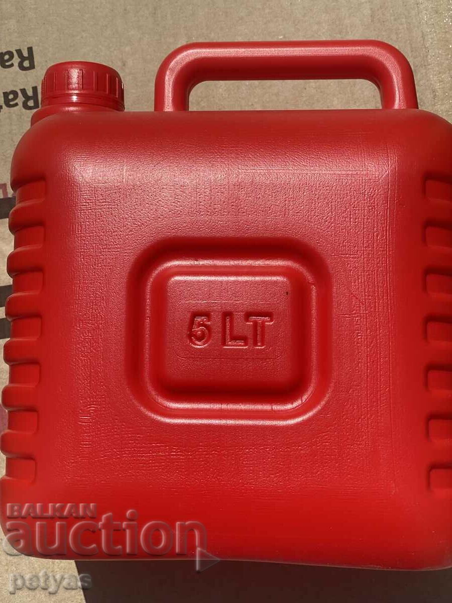 Tub de combustibil din plastic 5 l cu duza de umplere cu preț 11.50 BGN | € 5.88 Tub de combustibil din plastic 5 l cu duza de umplere cu preț 11.50 BGN | € 5.88