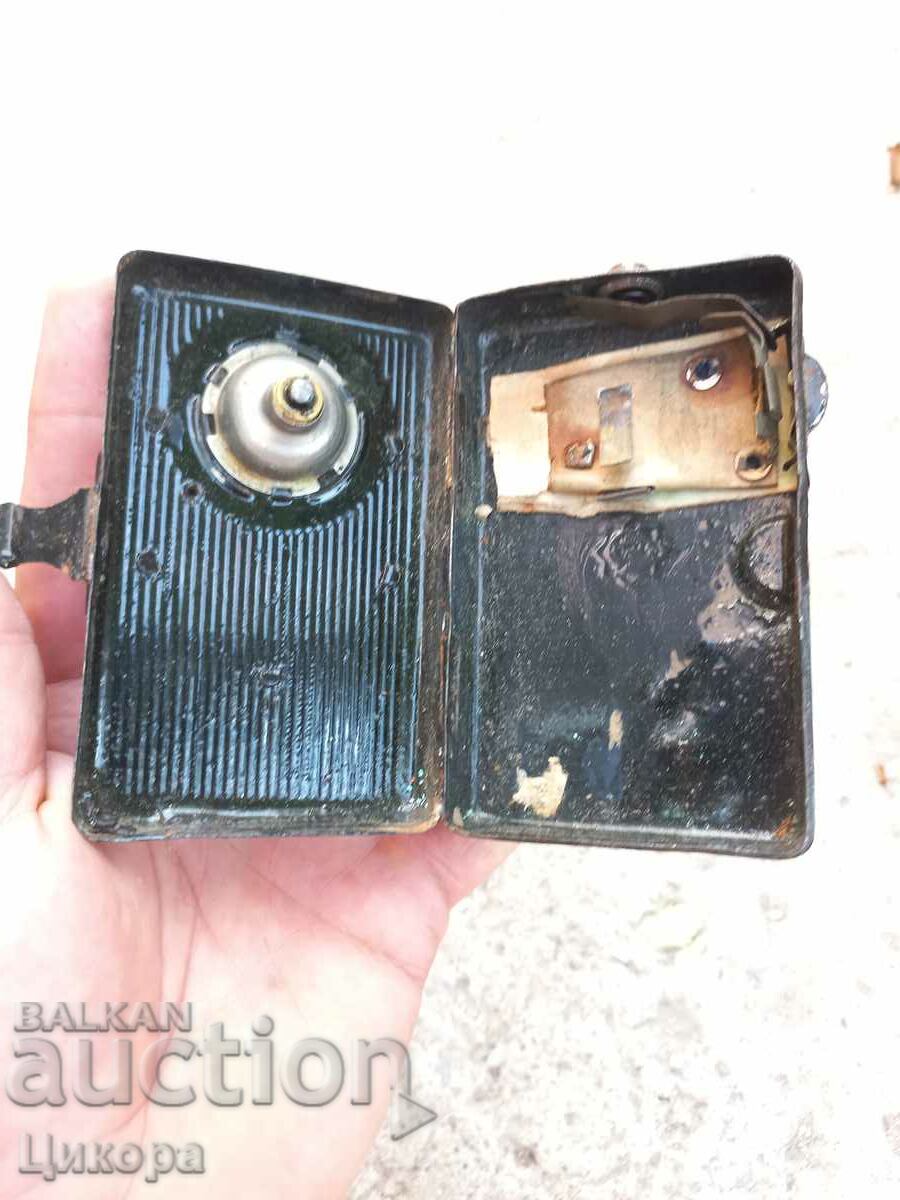 OLD FLASHLIGHT - 5 OLD FLASHLIGHT - 5