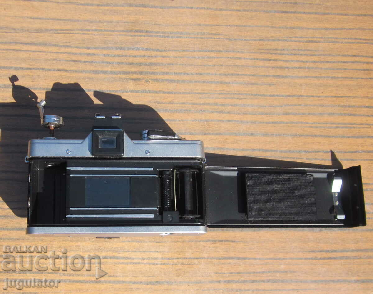 German camera PRAKTICA L 2 works - 6 German camera PRAKTICA L 2 works - 6