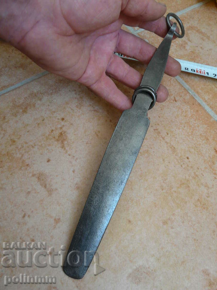 Auction Old flat table - 66 Auction Old flat table - 66