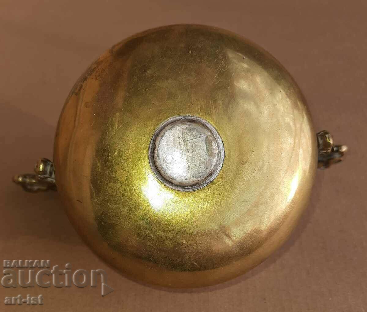 Delivery of Openwork bronze vessel circa 1900. Delivery of Openwork bronze vessel circa 1900.