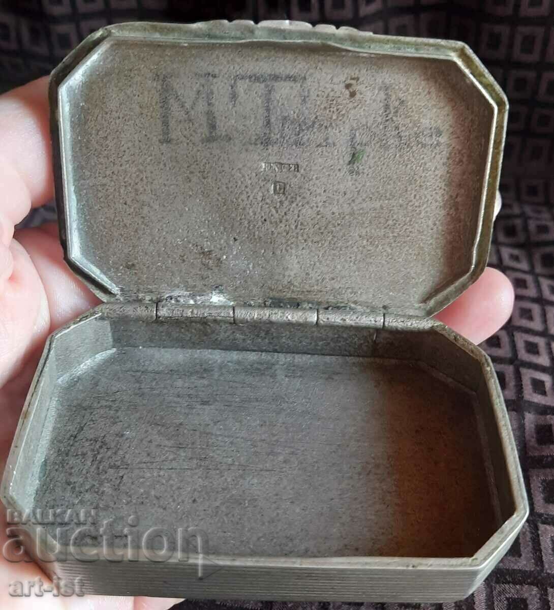 Antique Sailor's Snuff Box. - 5 Antique Sailor's Snuff Box. - 5
