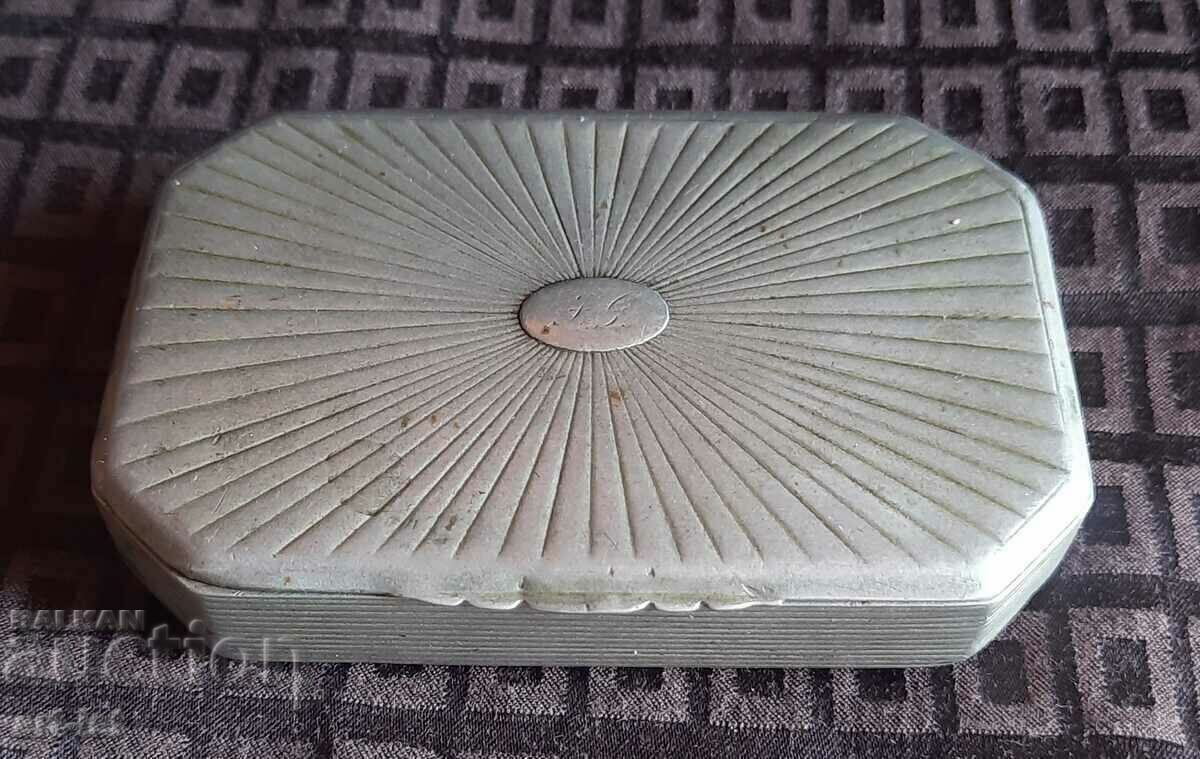 Antique Sailor's Snuff Box. Antique Sailor's Snuff Box.