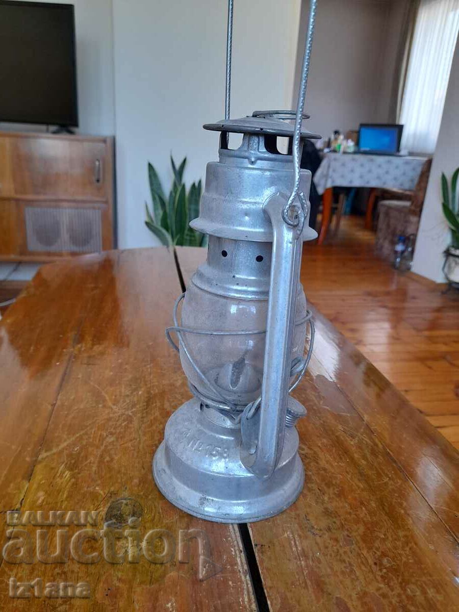 Livrarea Veche lanternă cu gaz BAT