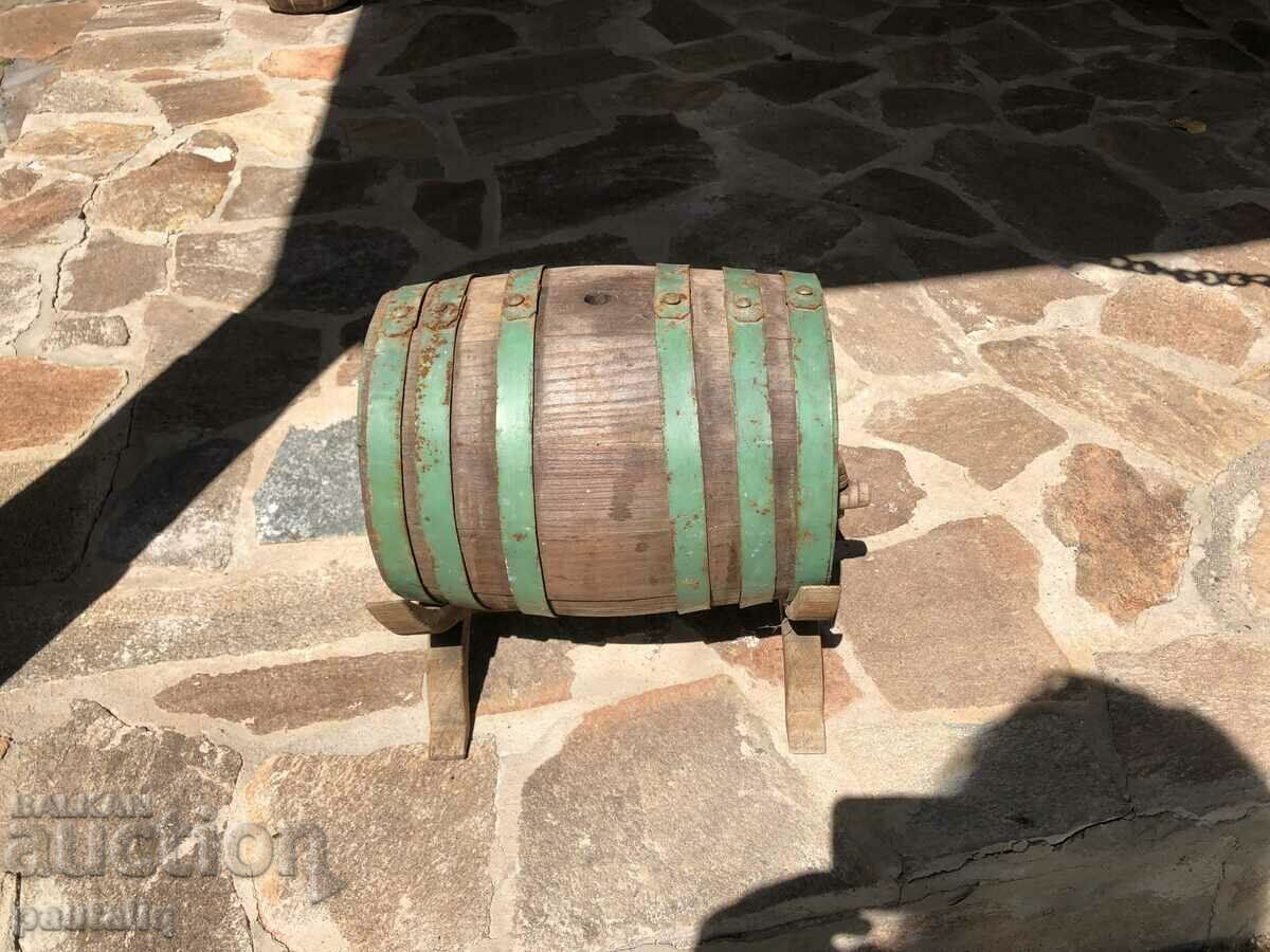 OLD BRANDY BARREL - 5