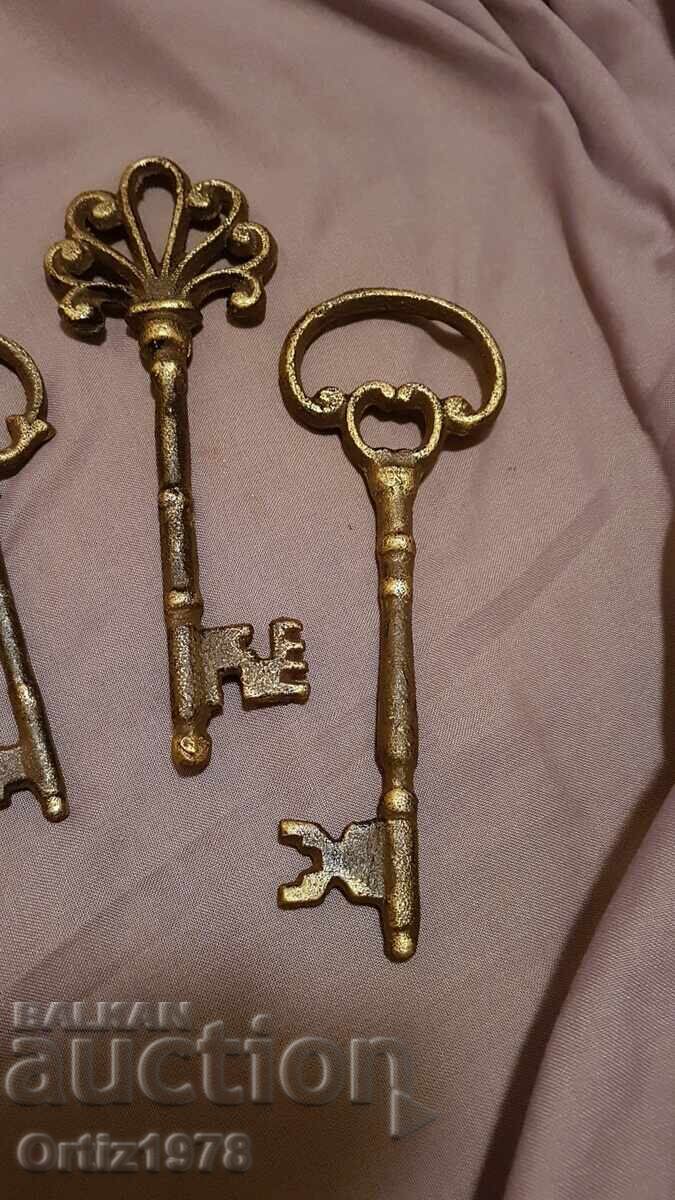 Delivery of Huge cast iron keys.