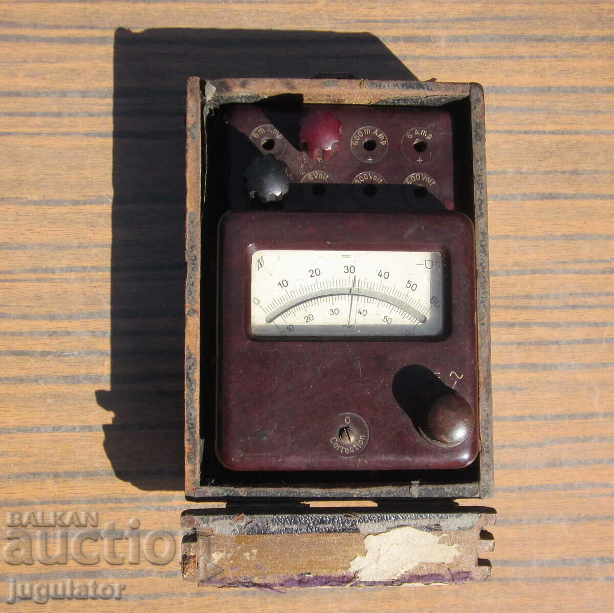 vintage German bakelite measuring device