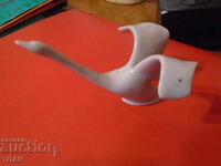 beautiful ceramic figure of a swan, 10/5 cm.