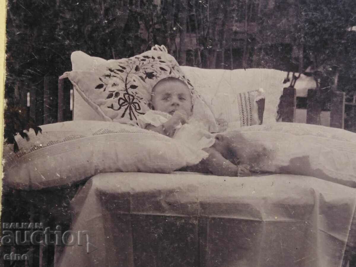 1906 BABY, ROYAL PHOTO, CARDBOARD with price 15.00 BGN | € 7.67 1906 BABY, ROYAL PHOTO, CARDBOARD with price 15.00 BGN | € 7.67